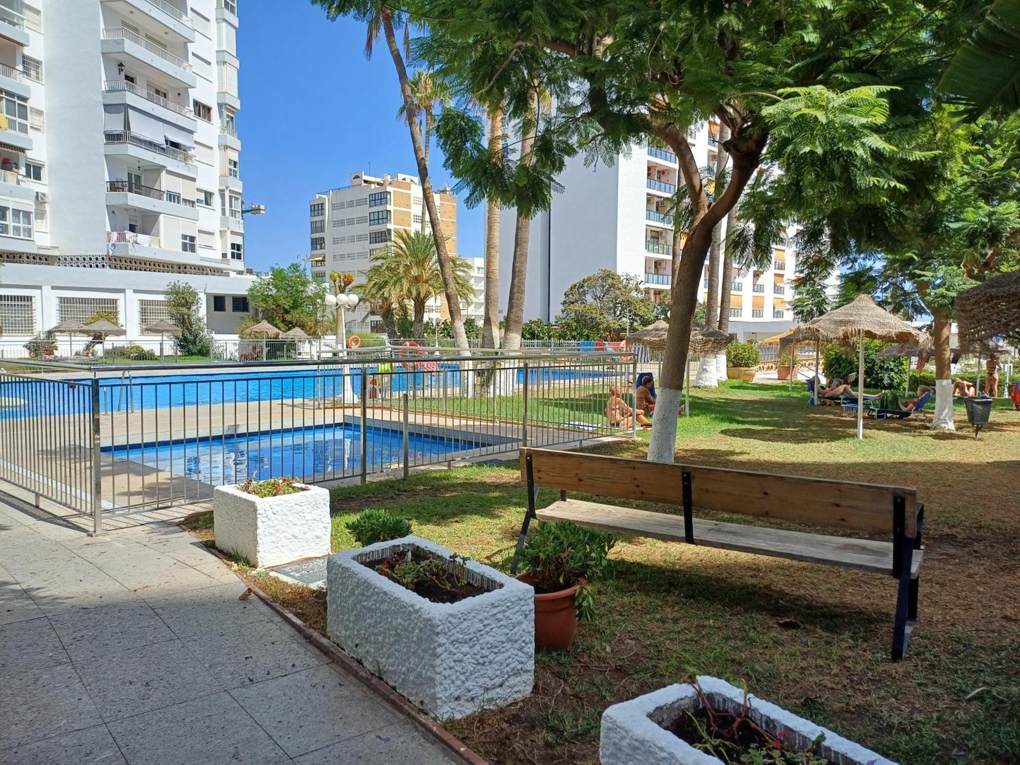 Luminoso Estudio Muy Cerca De La Playa Apartamento Benalmádena Exterior foto