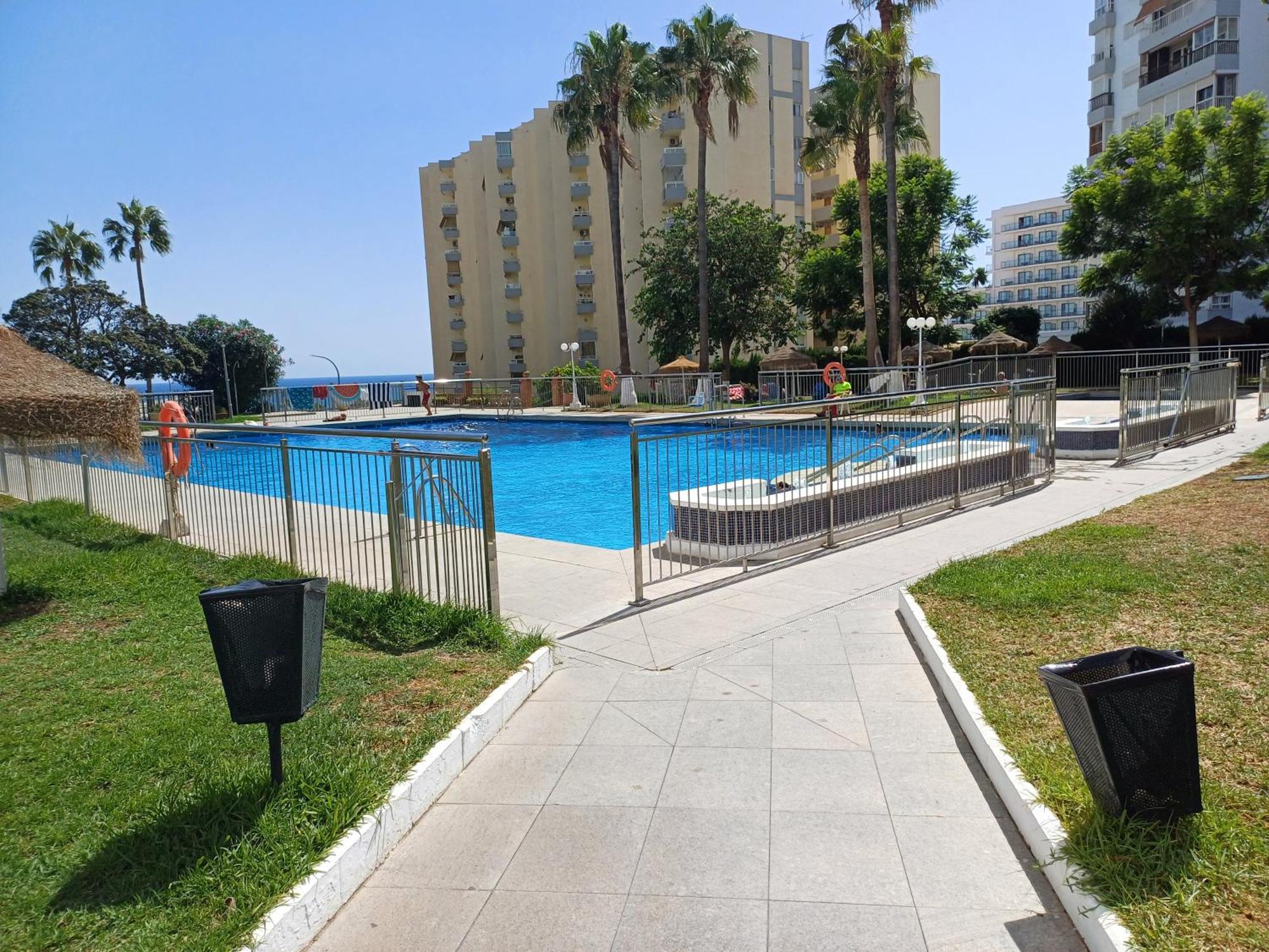 Luminoso Estudio Muy Cerca De La Playa Apartamento Benalmádena Exterior foto